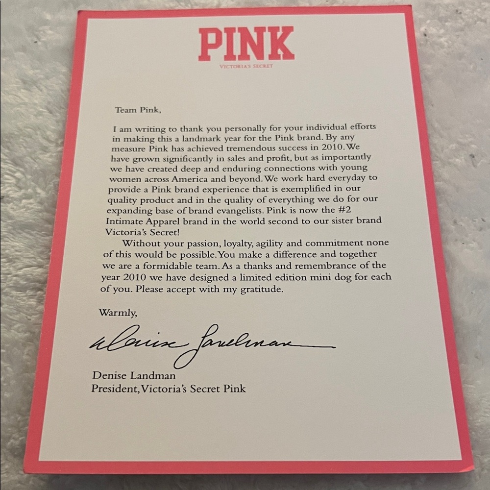 Limited Edition Victoria’s Secret PINK “Billion Dollar Dog” collectible - Picture 10 of 17